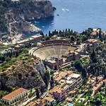Beautiful Ταορμίνα